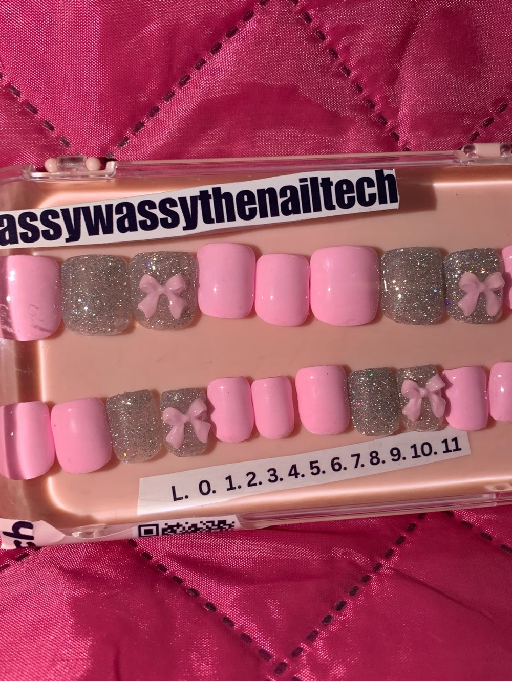 SassyWassy The Nail Tech Pink & Silver Press-On Toenails